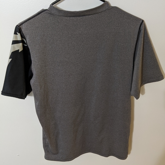 Vintage NIKE compression shirt.  Size XL. - Picture 2 of 4